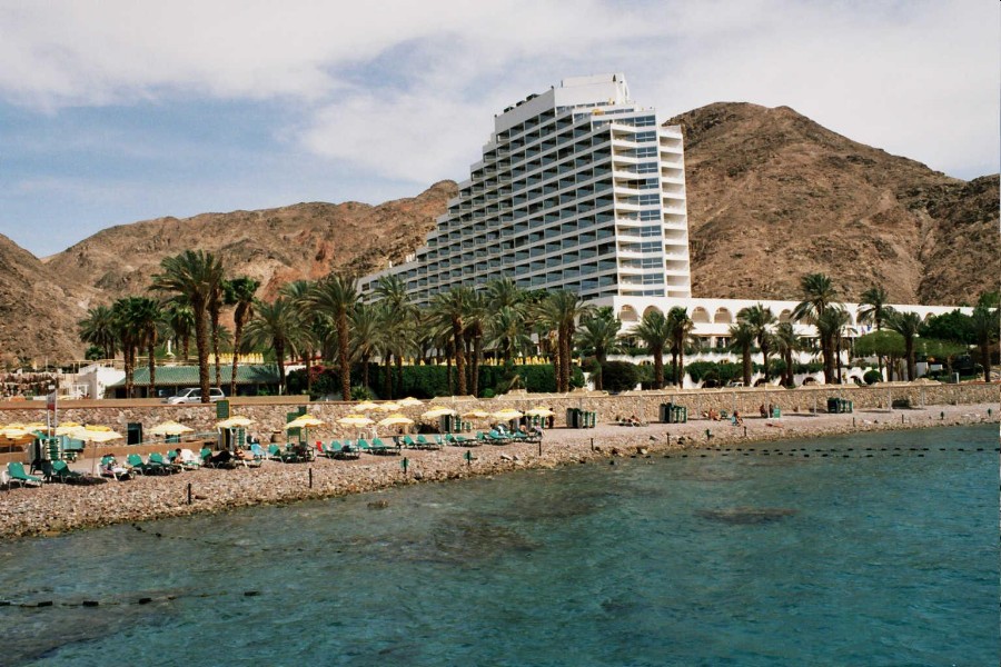 ../Images/137897085tUShRR_fs.jpg